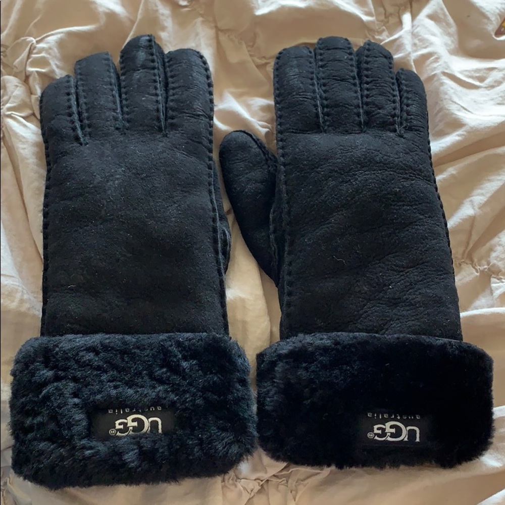 Ugg Australia Gloves- fur lined